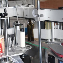 Szczegóły automatycznej dwustronnej maszyny do etykietowania z przodu iz tyłu